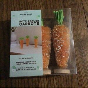Kirton House Bottlebrush Carrots Set
